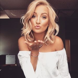 Meet your Posher, Marissa